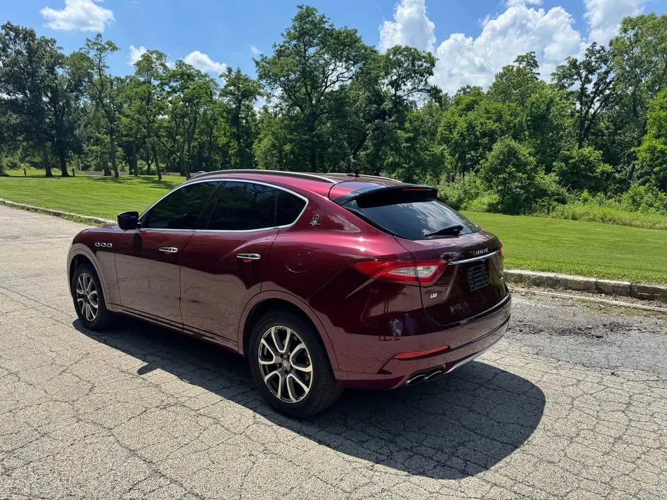 2017 Maserati Levante - Image 9 of 20