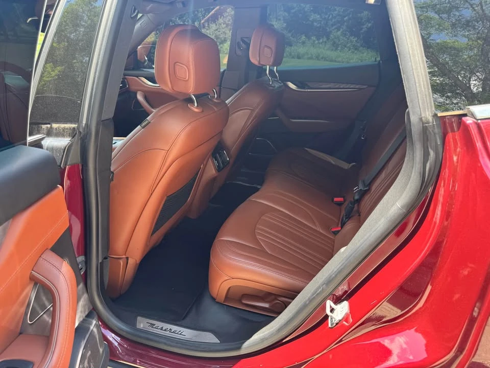 2017 Maserati Levante - Image 11 of 20