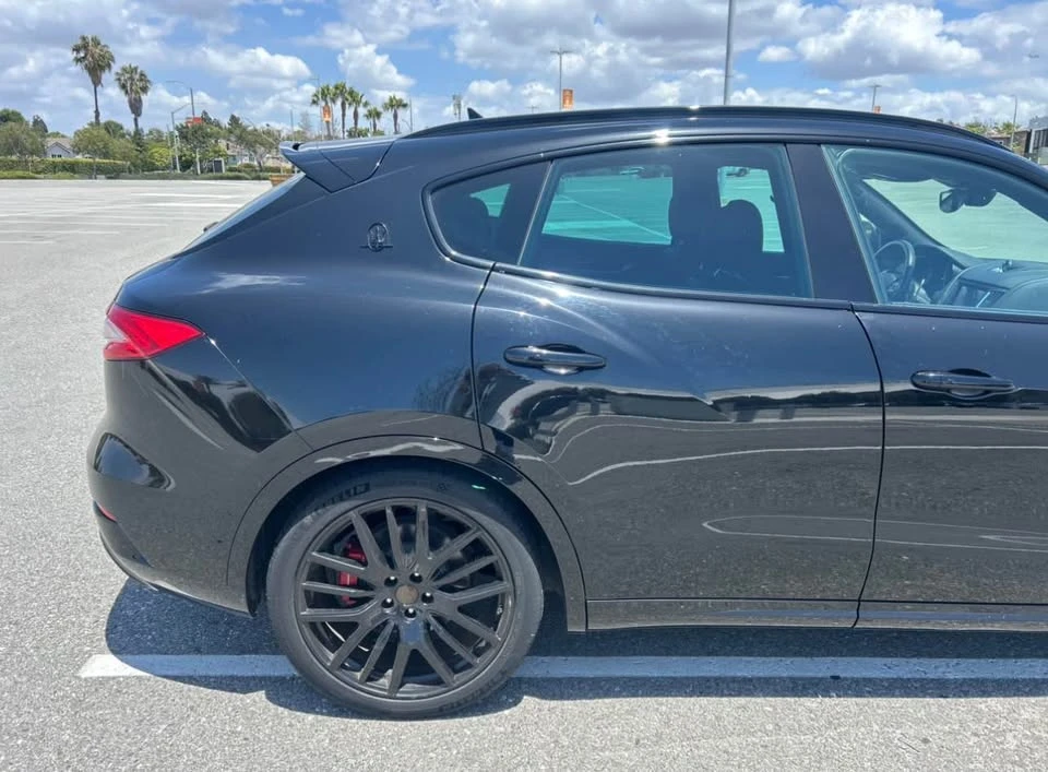 2017 Maserati Levante - Image 5 of 9