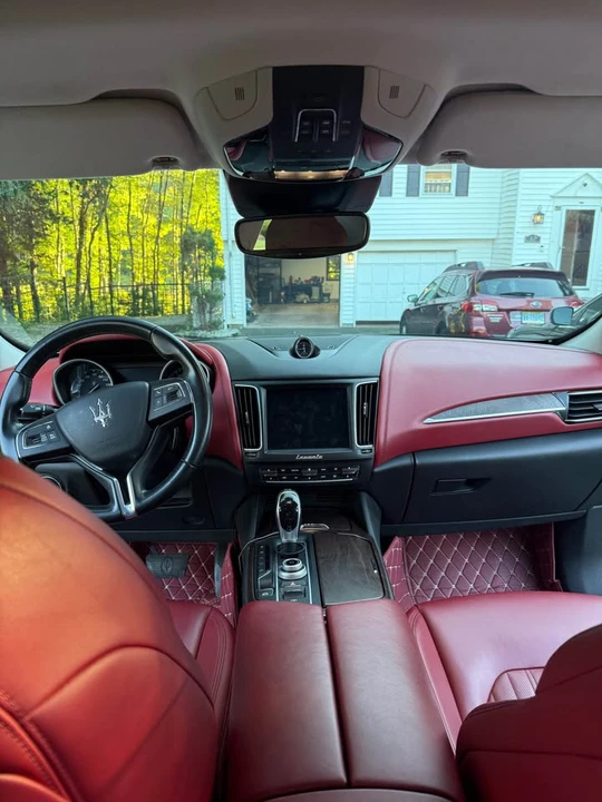 2017 Maserati Levante - Image 4 of 12