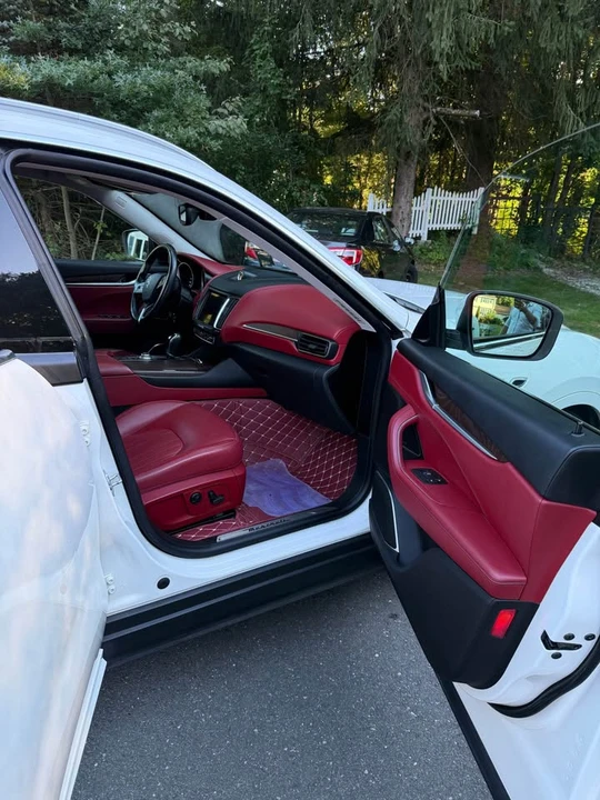 2017 Maserati Levante - Image 9 of 12