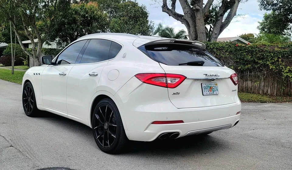 2017 Maserati Levante - Image 7 of 17