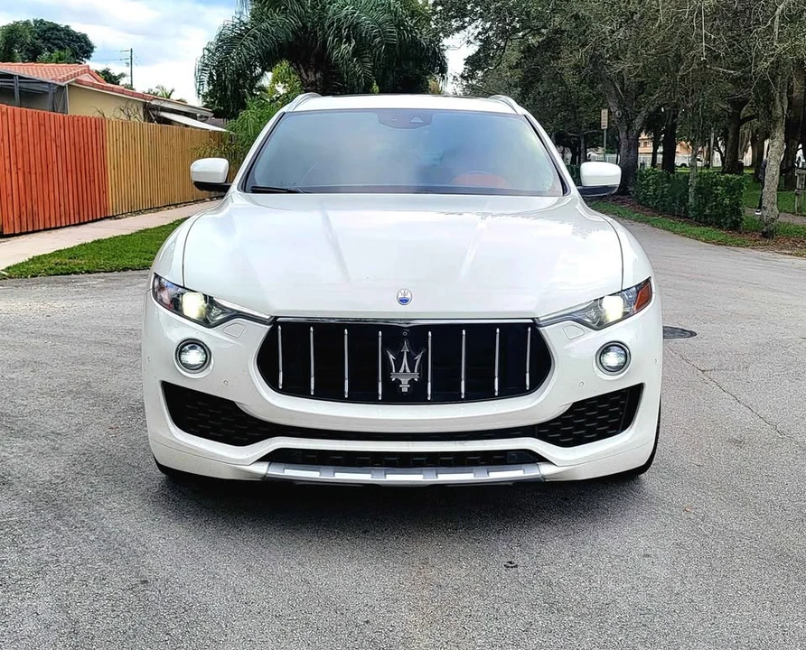 2017 Maserati Levante - Image 2 of 17