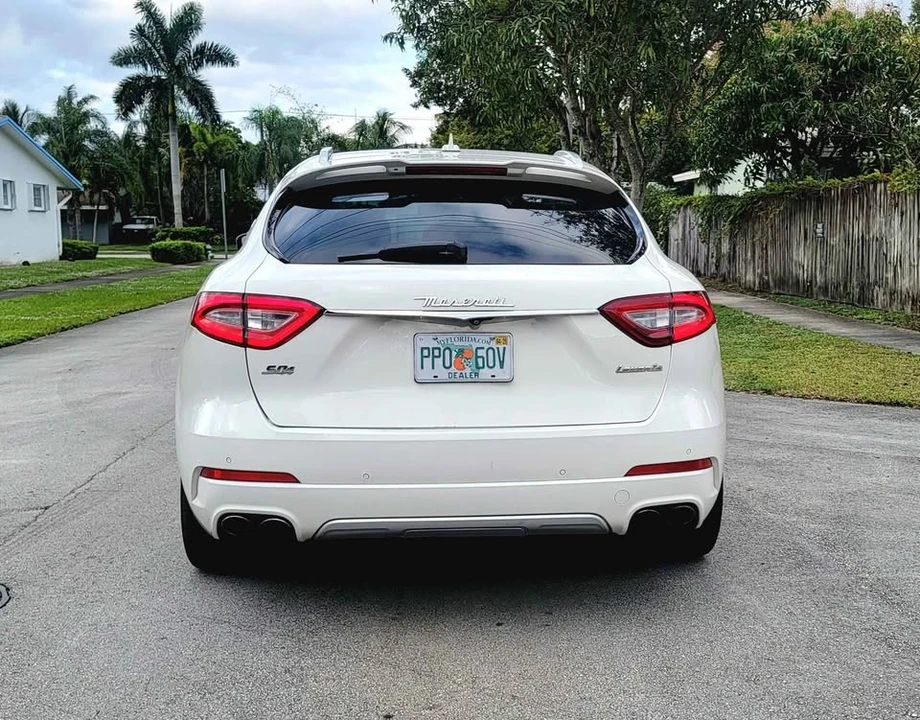 2017 Maserati Levante - Image 6 of 17