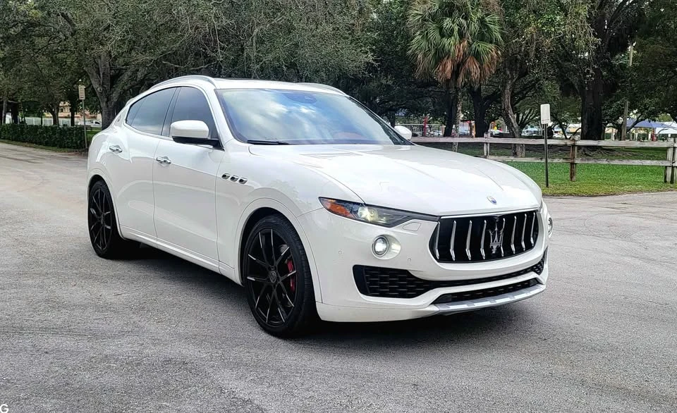 2017 Maserati Levante - Image 3 of 17