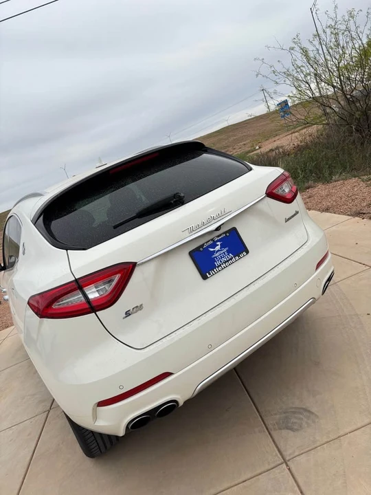 2017 Maserati Levante - Image 3 of 3