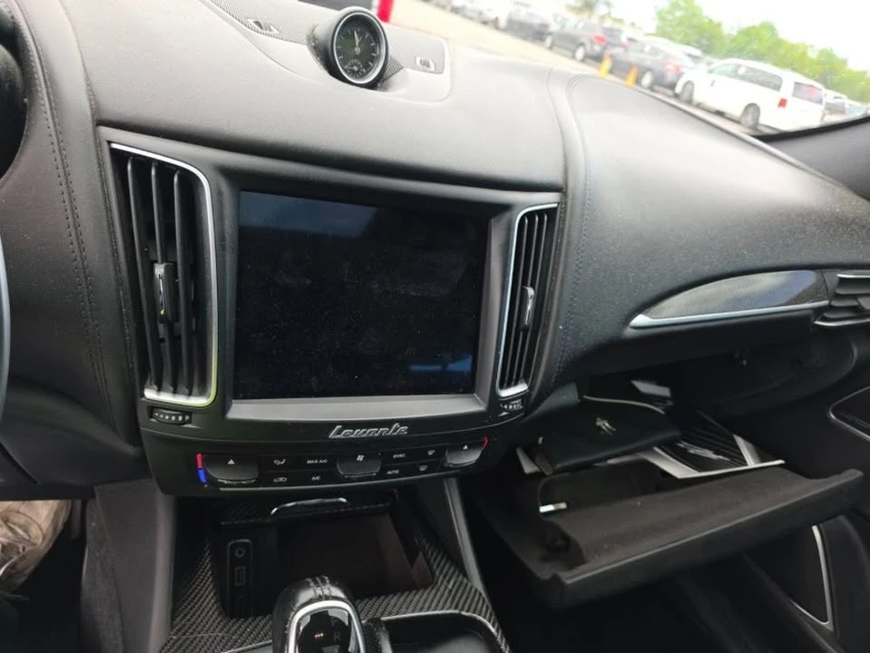2017 Maserati Levante - Image 8 of 9