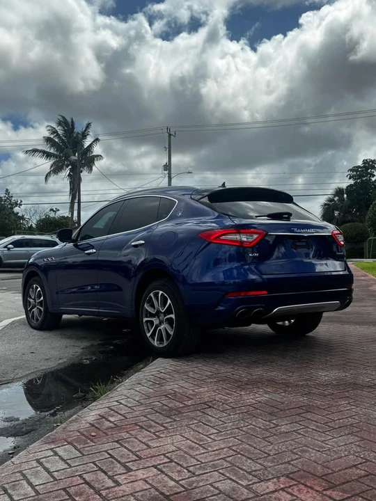 2017 Maserati Levante - Image 3 of 12
