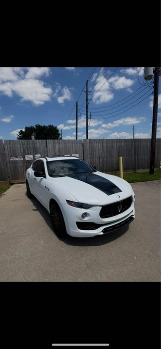 2017 Maserati Levante - Image 5 of 6