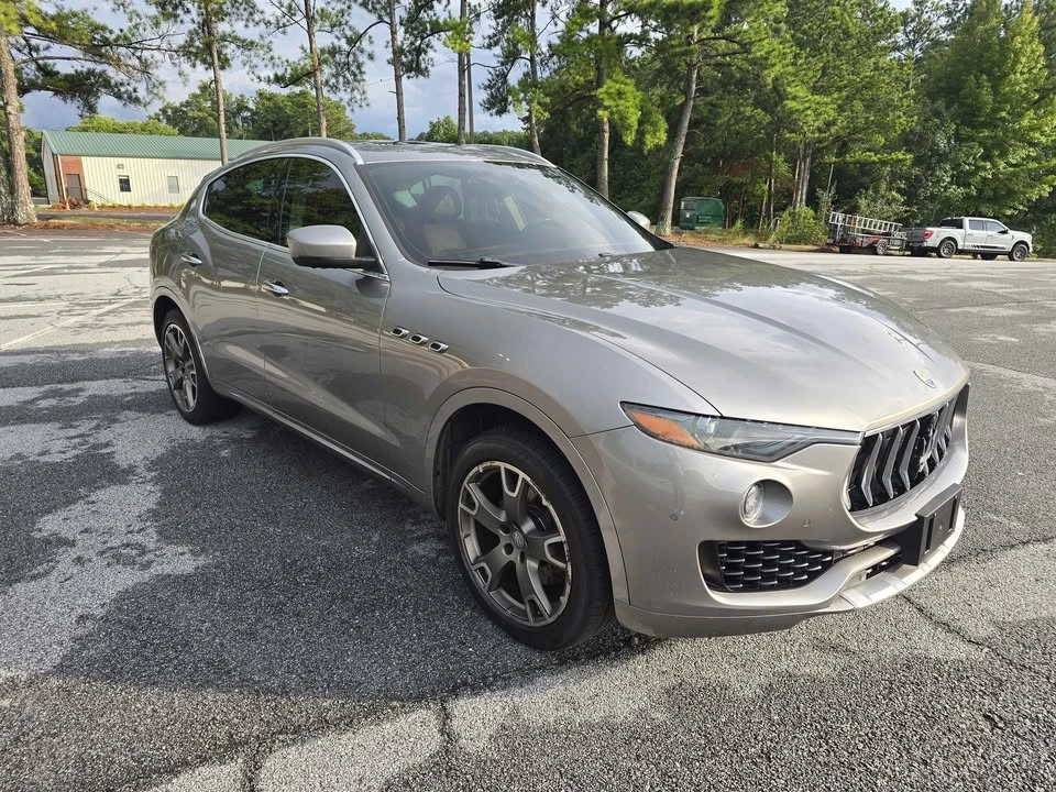 2017 Maserati Levante - Image 8 of 20