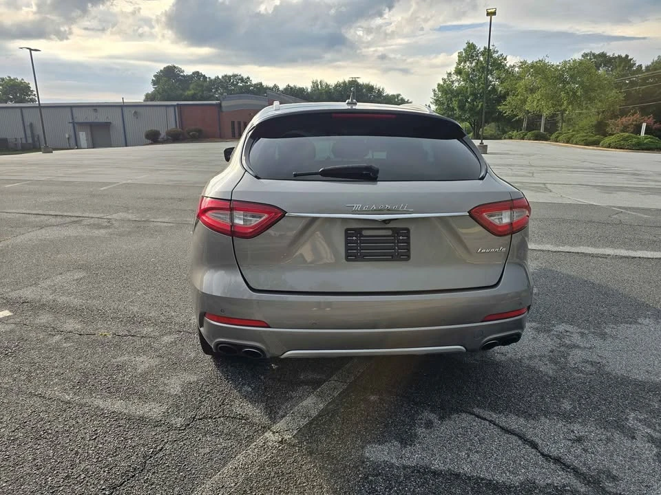 2017 Maserati Levante - Image 5 of 20
