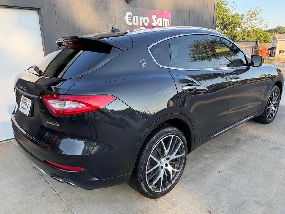 2017 Maserati Levante - Image 8 of 20