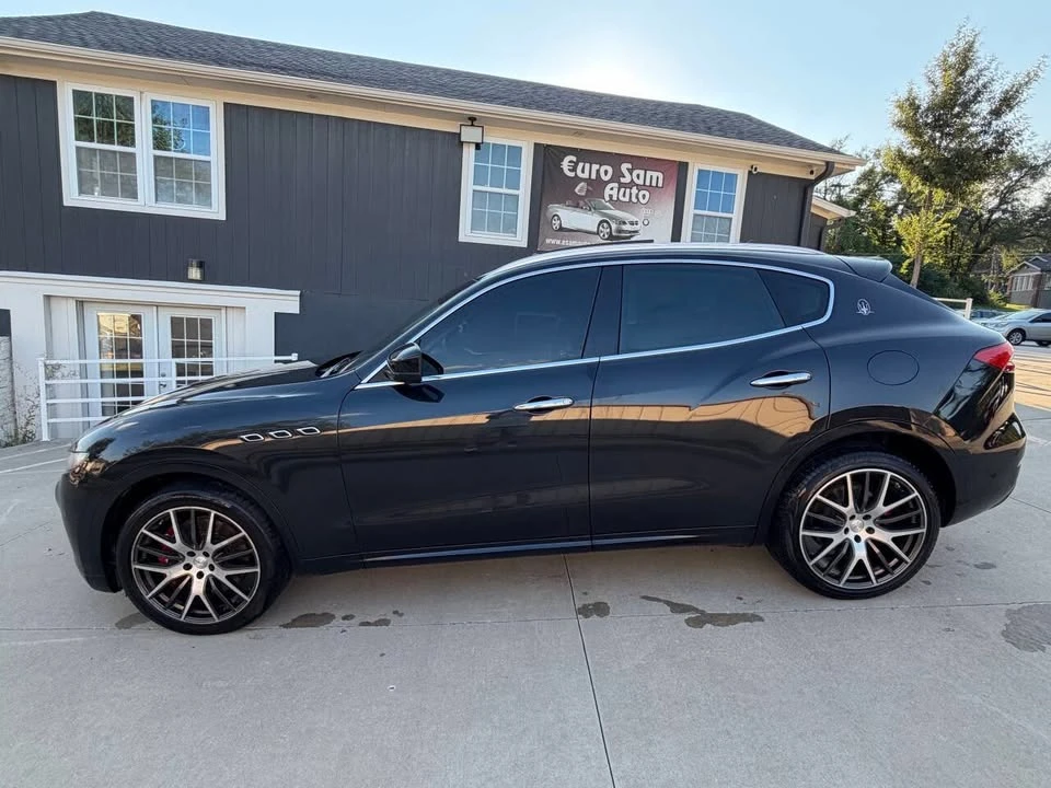 2017 Maserati Levante - Image 11 of 20