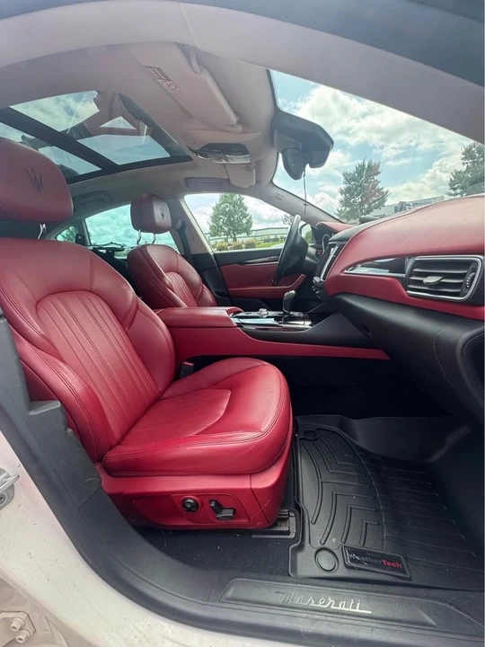 2017 Maserati Levante - Image 4 of 4