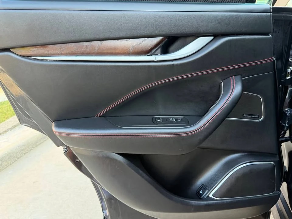 2017 Maserati Levante - Image 19 of 20