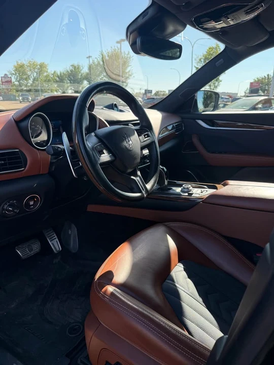 2017 Maserati Levante - Image 14 of 17