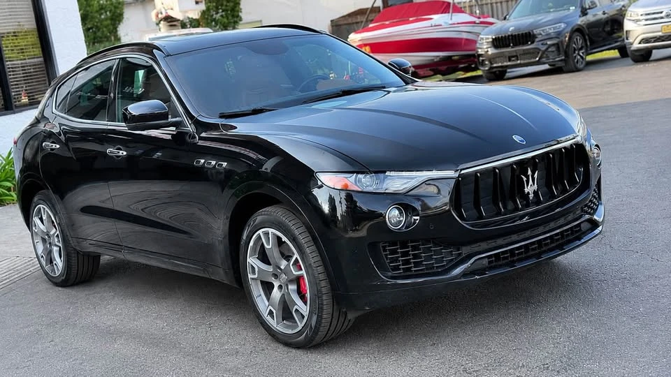 2017 Maserati Levante - Image 3 of 10
