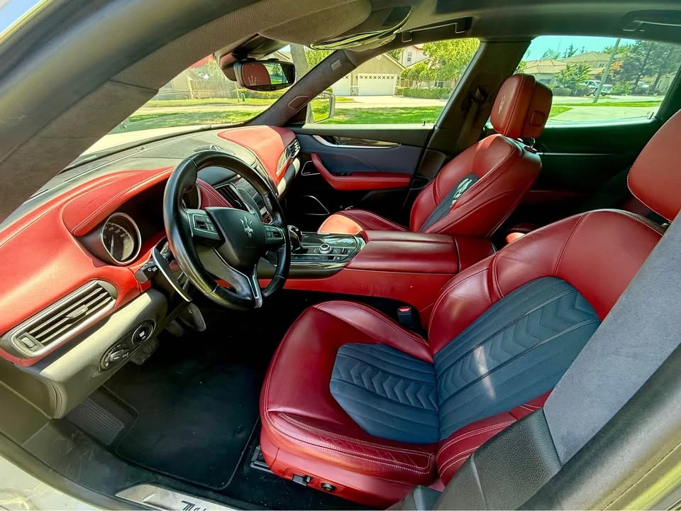 2017 Maserati Levante - Image 4 of 5