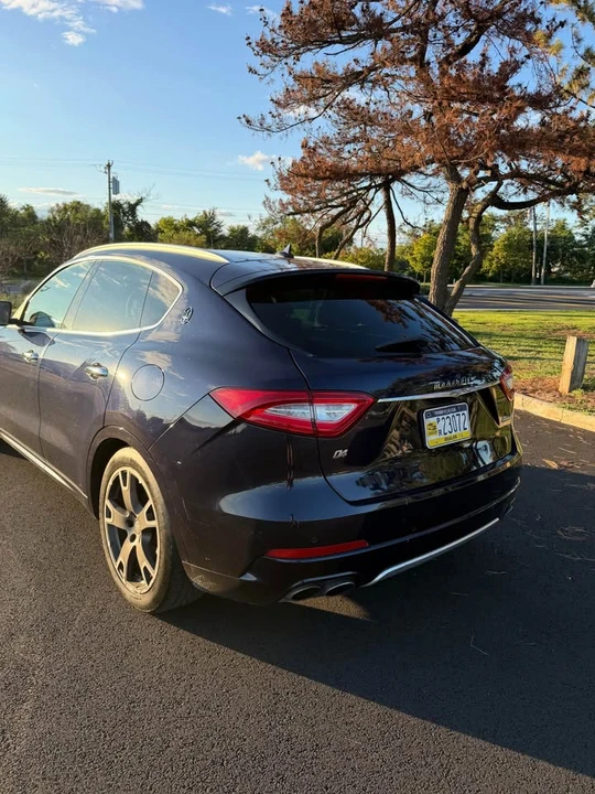 2017 Maserati Levante - Image 4 of 17