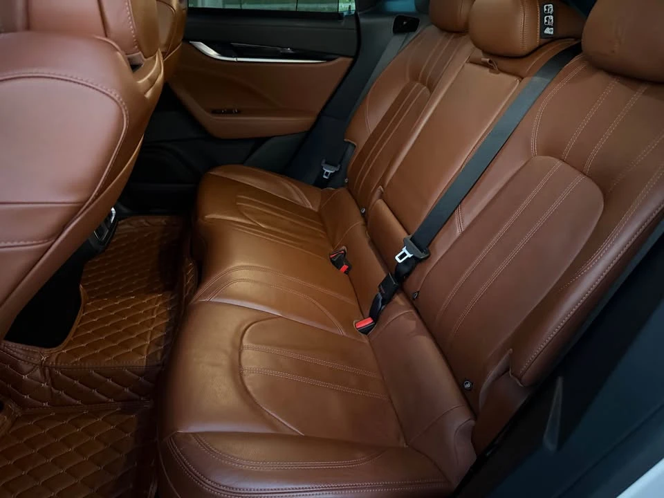 2017 Maserati Levante - Image 14 of 19
