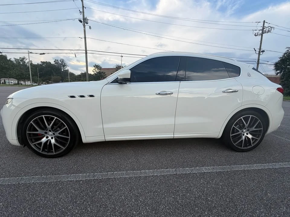 2017 Maserati Levante - Image 7 of 19