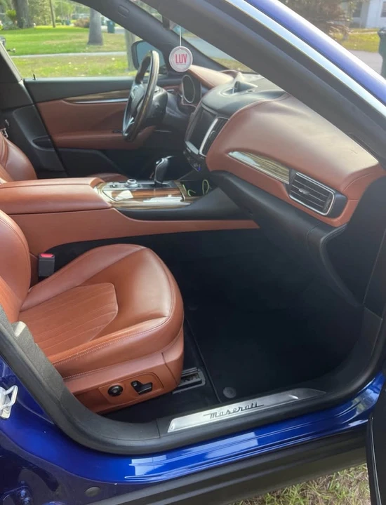 2017 Maserati Levante - Image 6 of 6