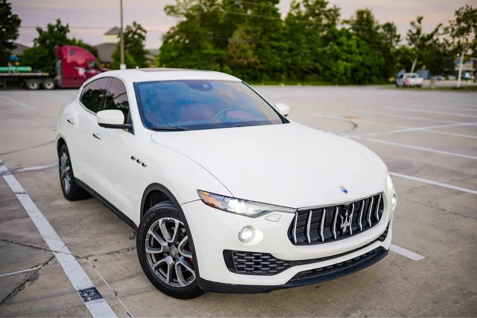 2017 Maserati Levante - Image 12 of 20