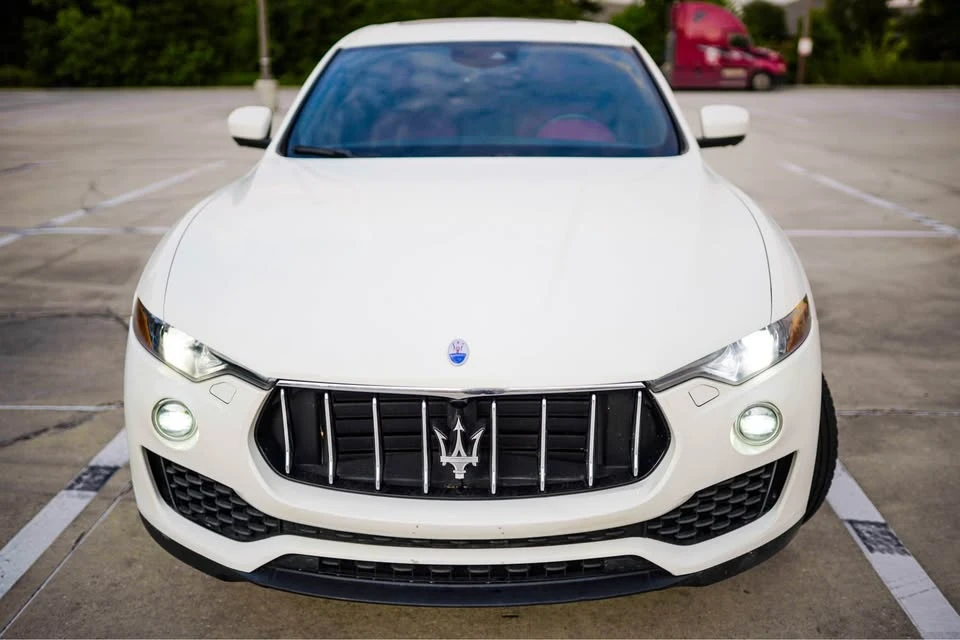 2017 Maserati Levante - Image 9 of 20