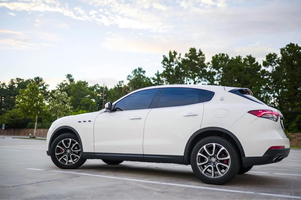 2017 Maserati Levante - Image 7 of 20