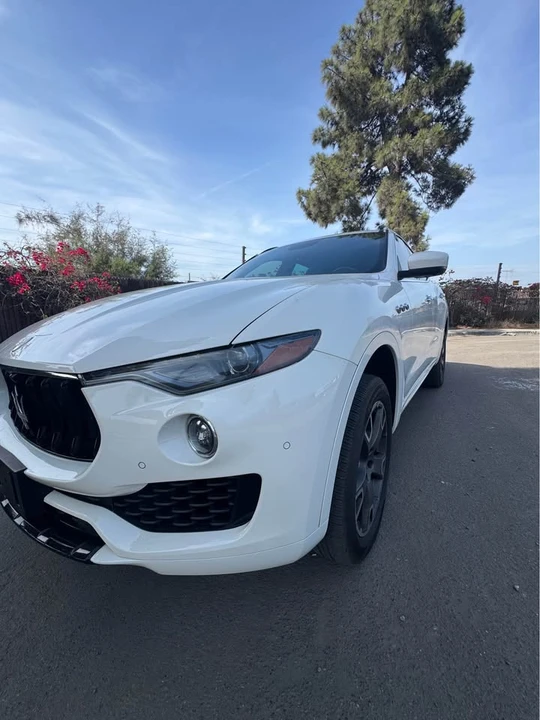 2017 Maserati Levante - Image 5 of 16