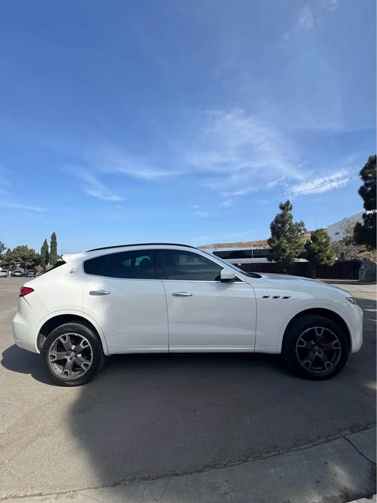 2017 Maserati Levante - Image 3 of 16