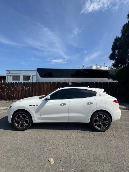 2017 Maserati Levante - Image 12 of 16