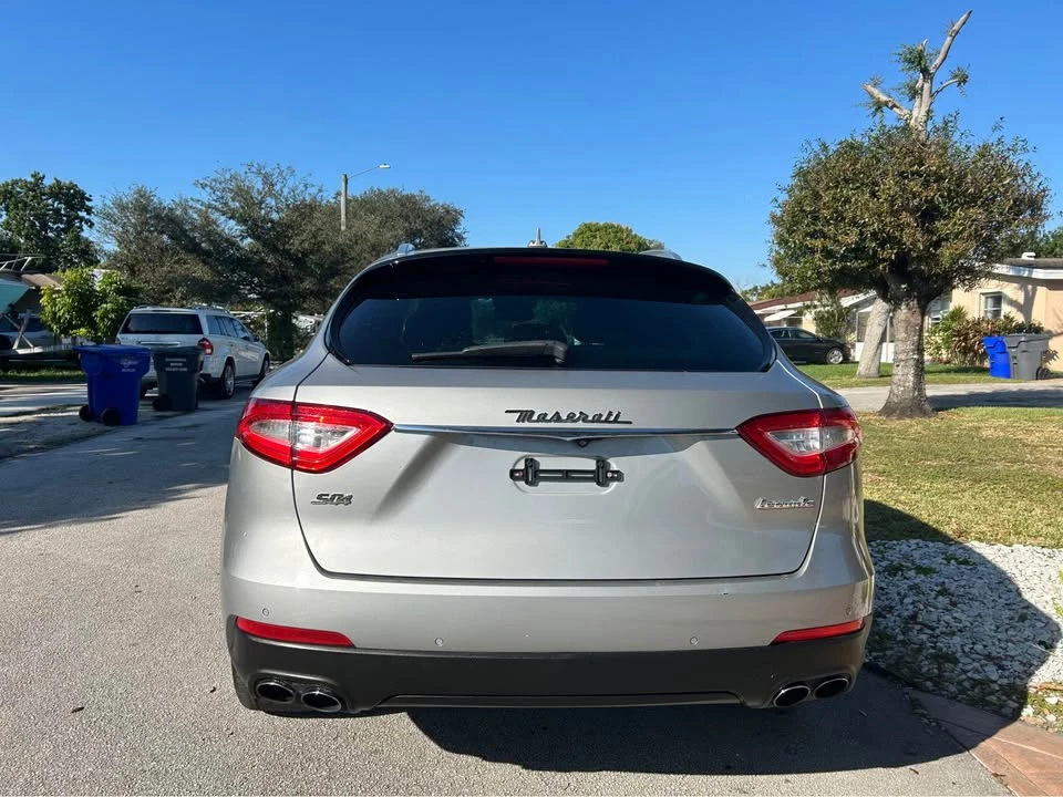 2017 Maserati Levante - Image 4 of 9