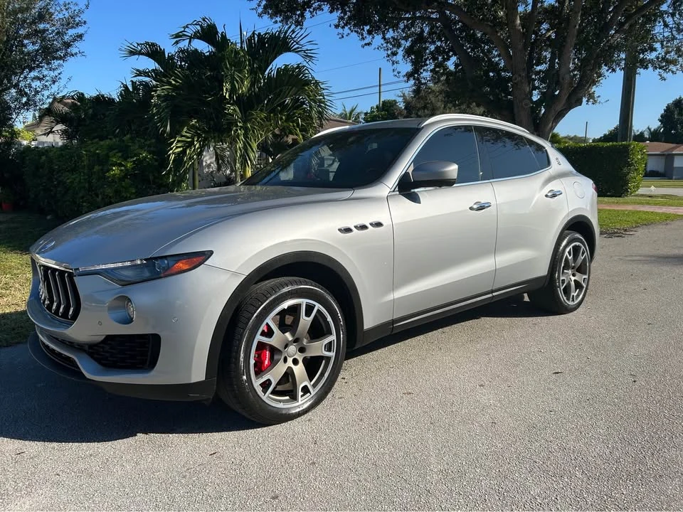 2017 Maserati Levante - Image 2 of 9