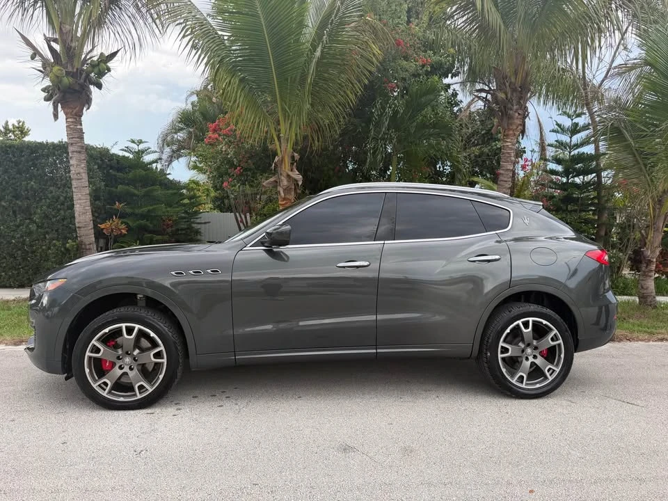 2017 Maserati Levante - Image 4 of 10