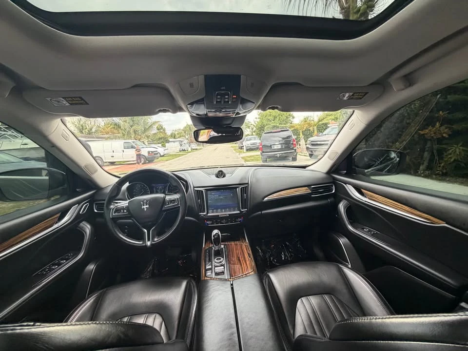 2017 Maserati Levante - Image 10 of 10