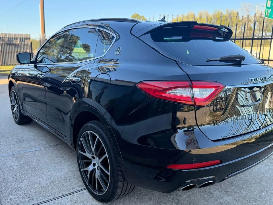 2017 Maserati Levante - Image 2 of 20