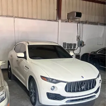 2017 Maserati Levante Modena S Sport Utility 4D