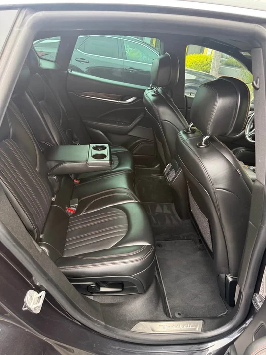 2017 Maserati Levante - Image 7 of 15