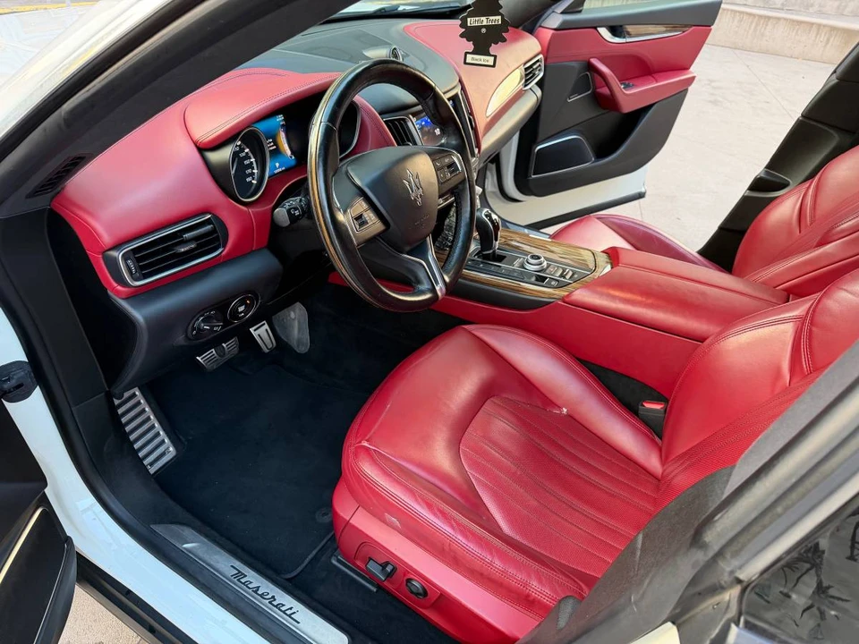 2017 Maserati Levante - Image 10 of 11