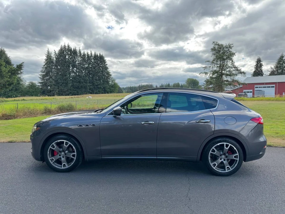 2017 Maserati Levante - Image 3 of 19