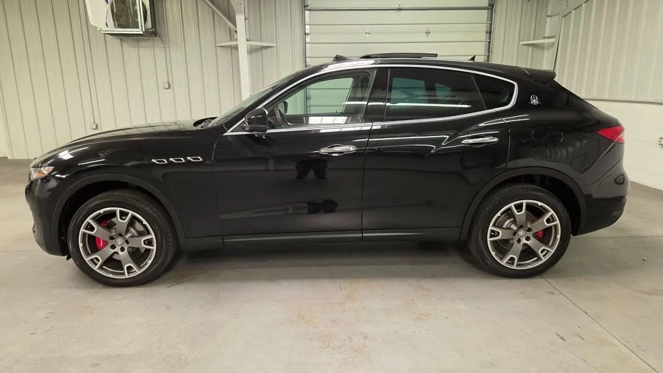 2017 Maserati Levante - Image 3 of 18
