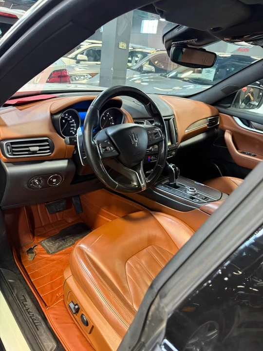 2017 Maserati Levante - Image 4 of 6