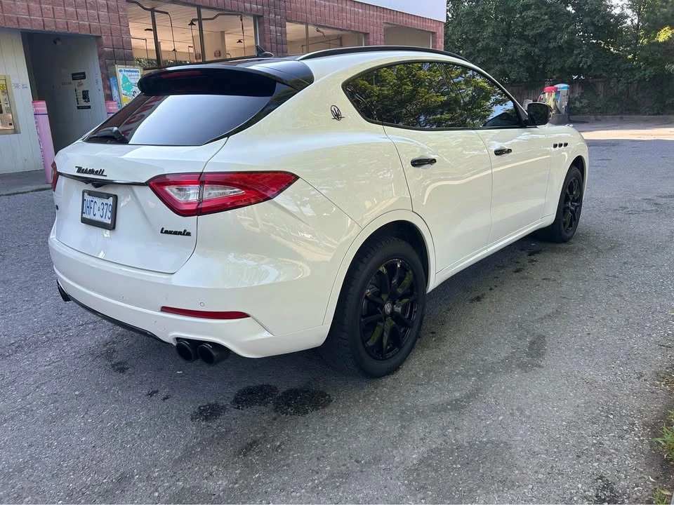2017 Maserati Levante - Image 4 of 11