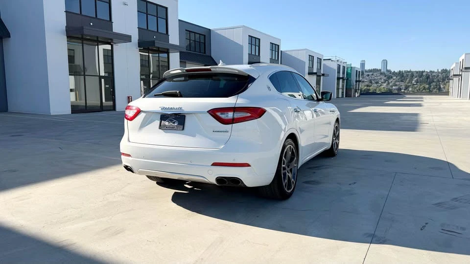 2017 Maserati Levante - Image 4 of 20