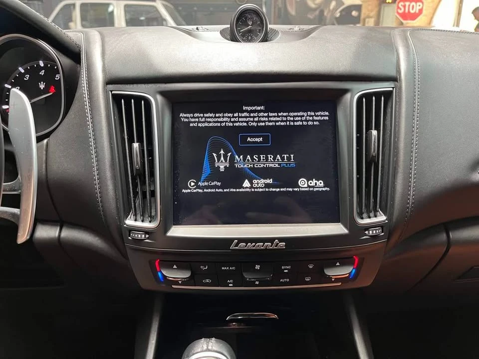 2017 Maserati Levante - Image 15 of 20