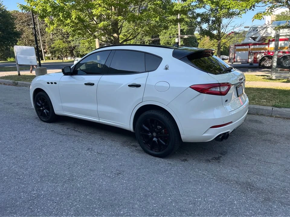 2017 Maserati Levante - Image 5 of 11