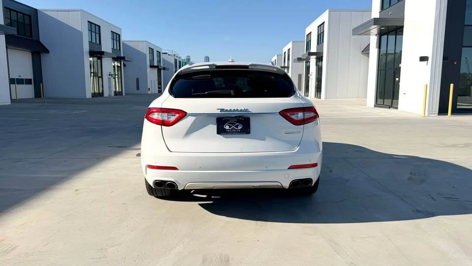 2017 Maserati Levante - Image 5 of 20