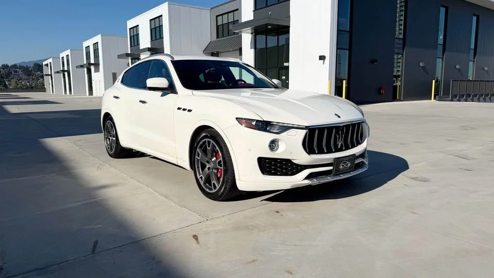 2017 Maserati Levante - Image 8 of 20