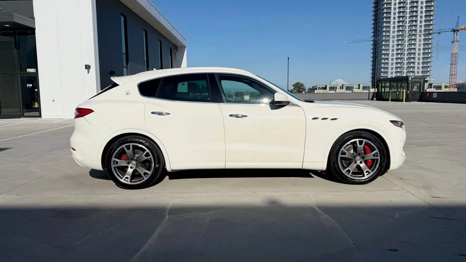 2017 Maserati Levante - Image 7 of 20